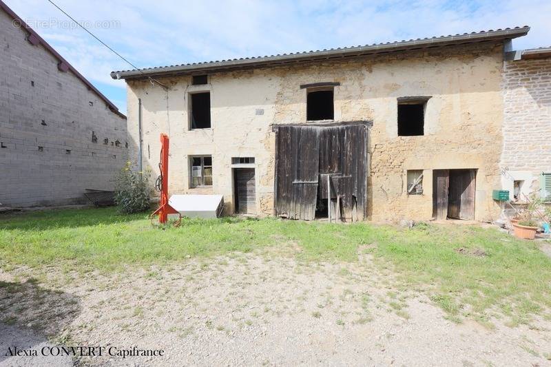 Maison à COUSANCE