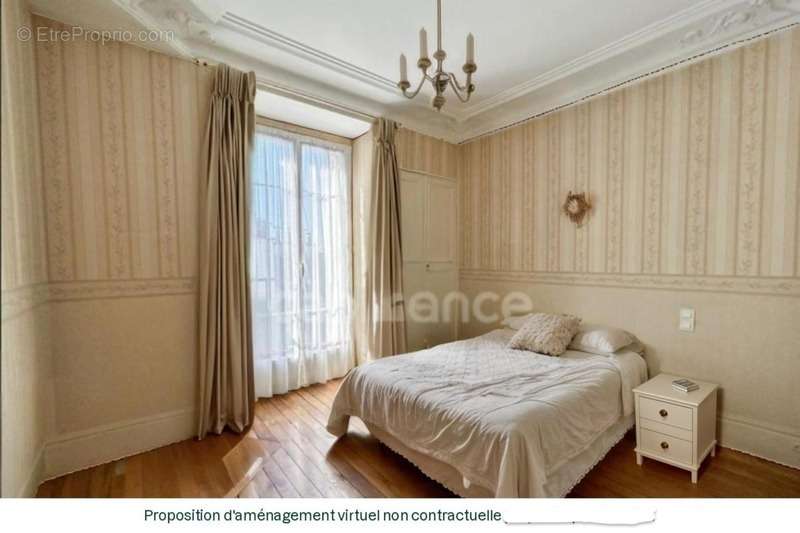 Appartement à PARIS-17E