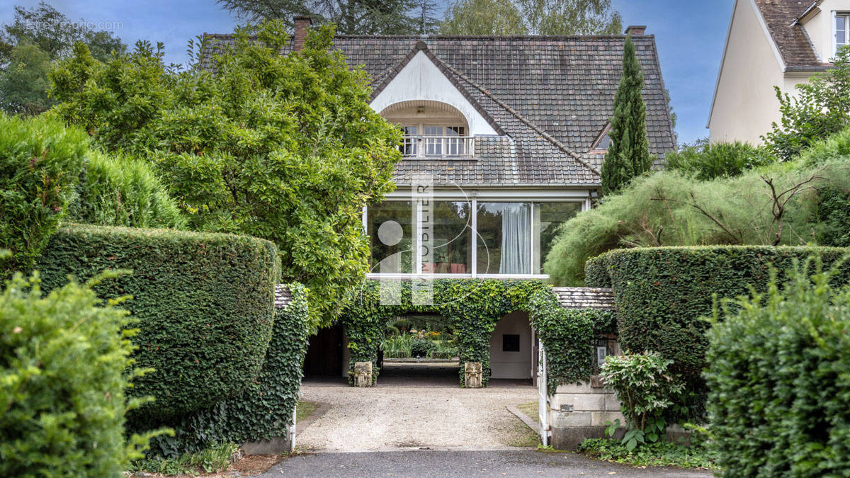 Maison à VULAINES-SUR-SEINE