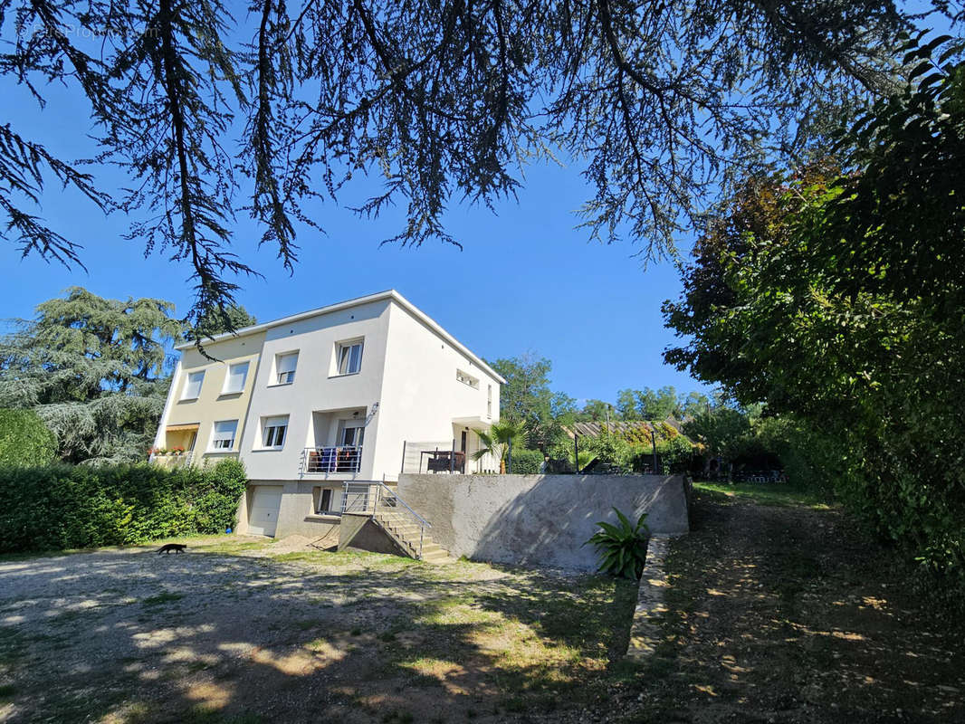 Maison à AUBERIVES-SUR-VAREZE