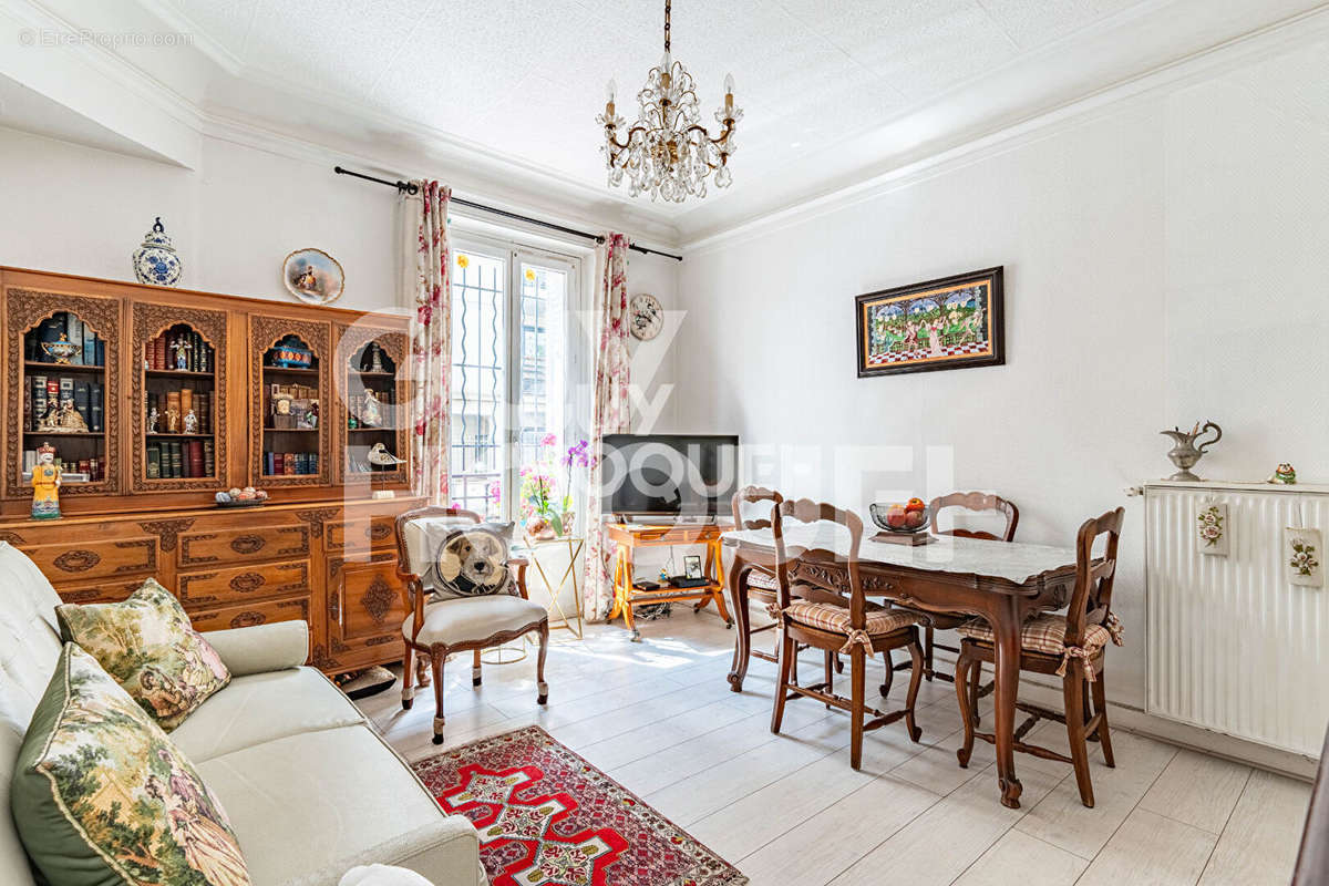 Appartement à ASNIERES-SUR-SEINE