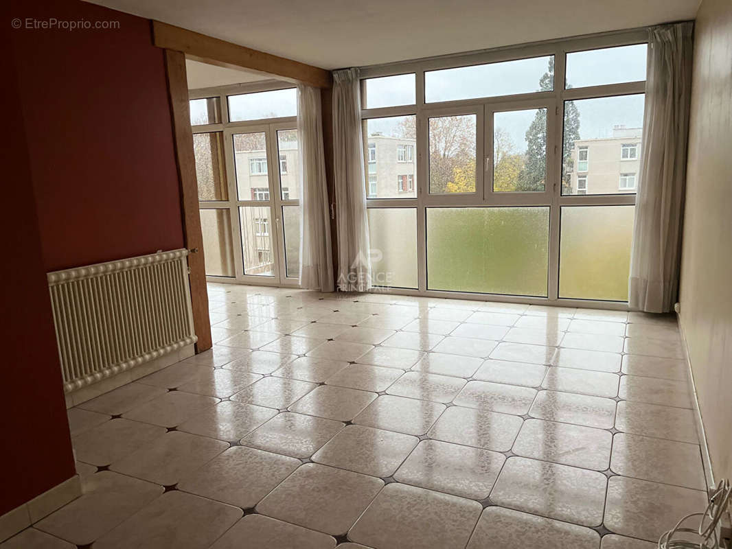 Appartement à MAISONS-LAFFITTE