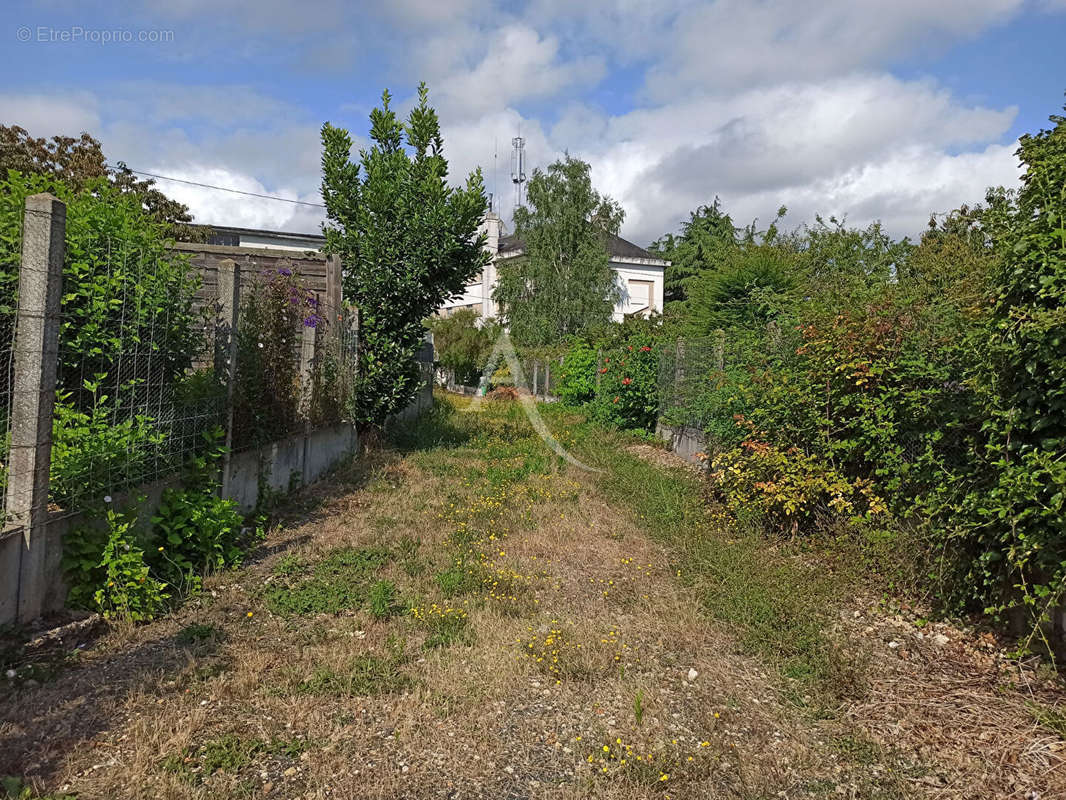 Terrain à SAINT-AIGNAN