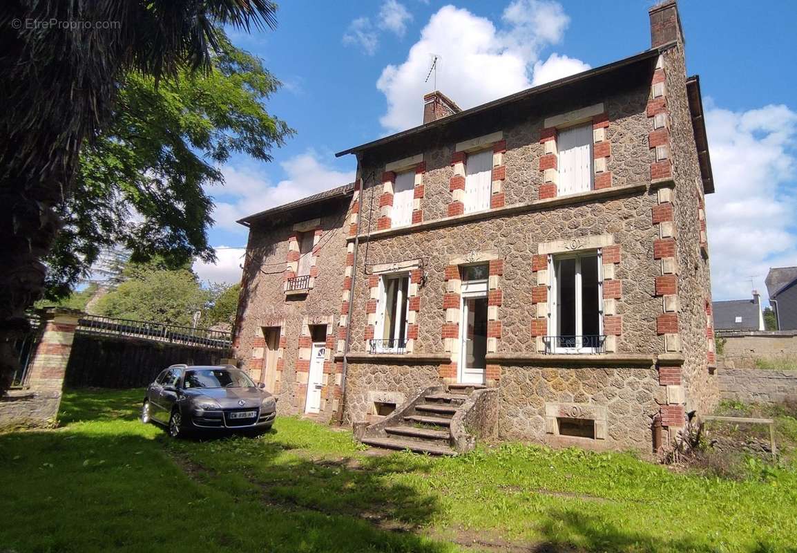 Maison à ROSTRENEN