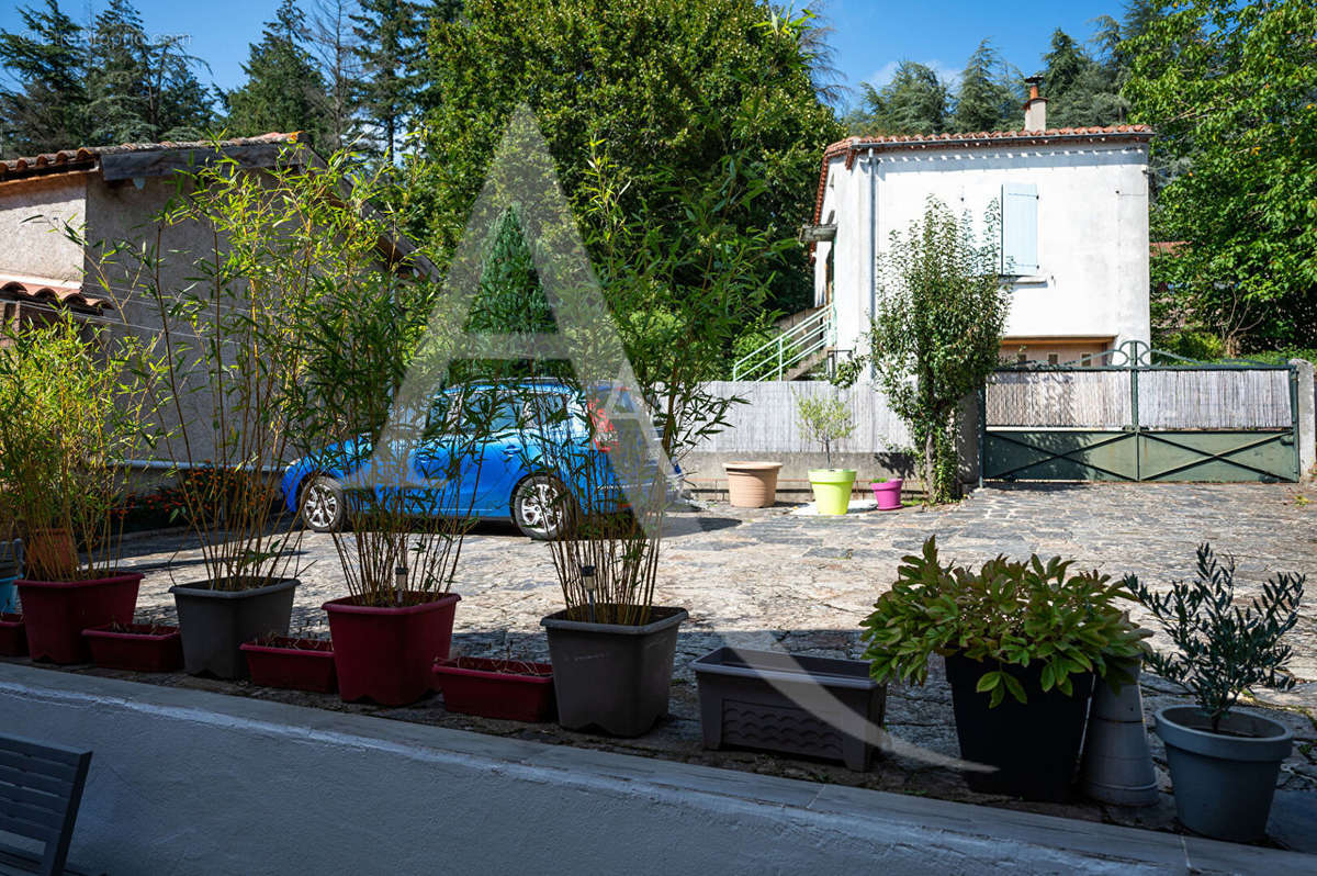 Maison à CUXAC-CABARDES