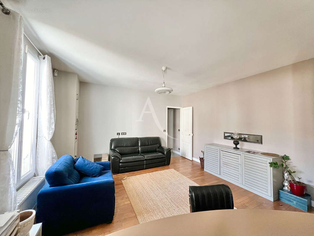 Appartement à NOGENT-SUR-MARNE