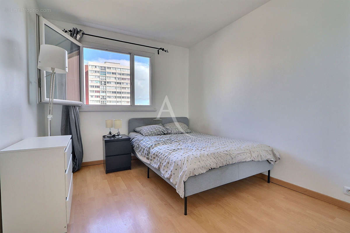 Appartement à AUBERVILLIERS