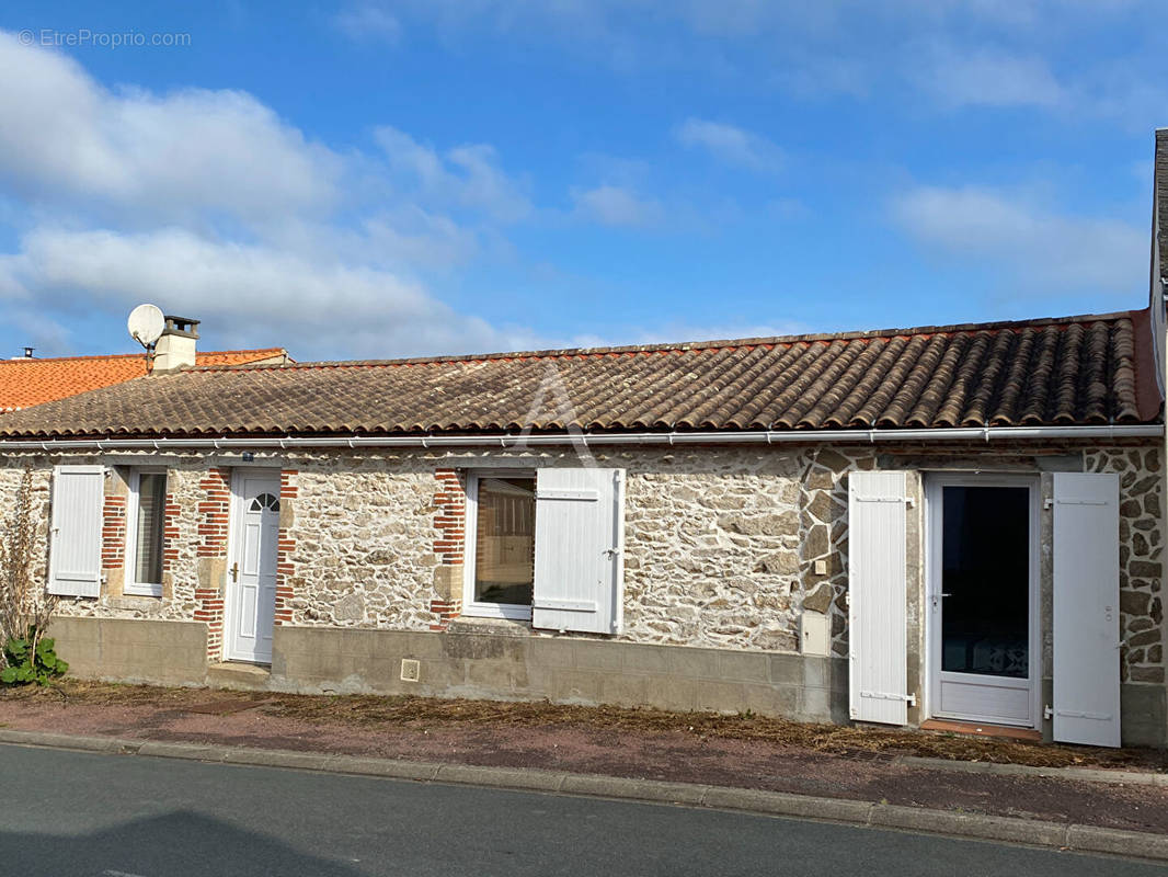 Maison à LANDERONDE