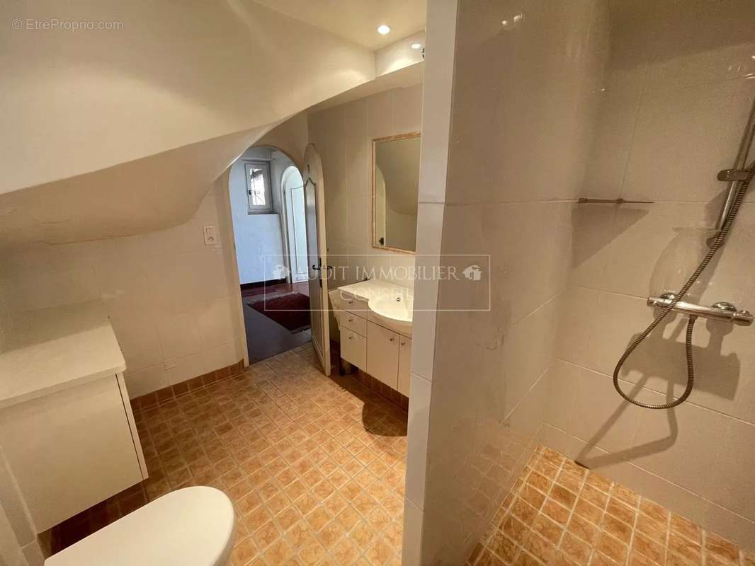 Appartement à FAYENCE