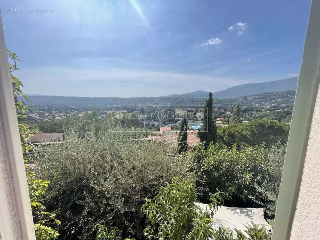 Appartement à FAYENCE