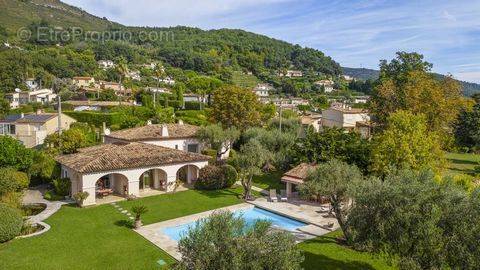 Maison à TOURRETTES-SUR-LOUP