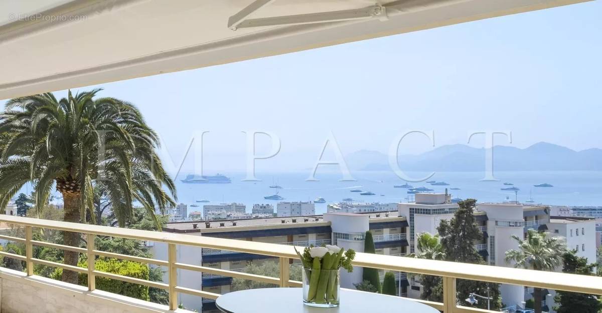 Appartement à CANNES