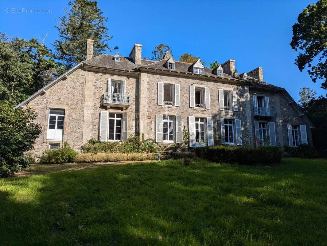 Maison à PLOUGONVELIN