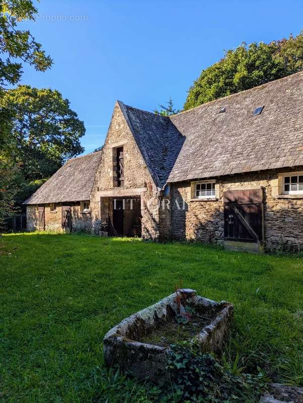 Maison à PLOUGONVELIN