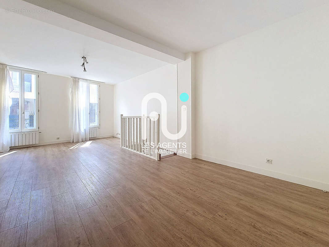 Appartement à ASNIERES-SUR-SEINE