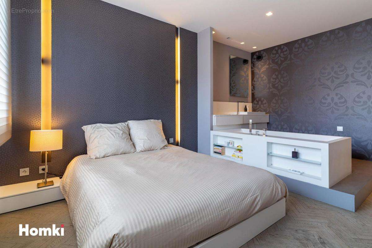 Appartement à MARSEILLE-8E