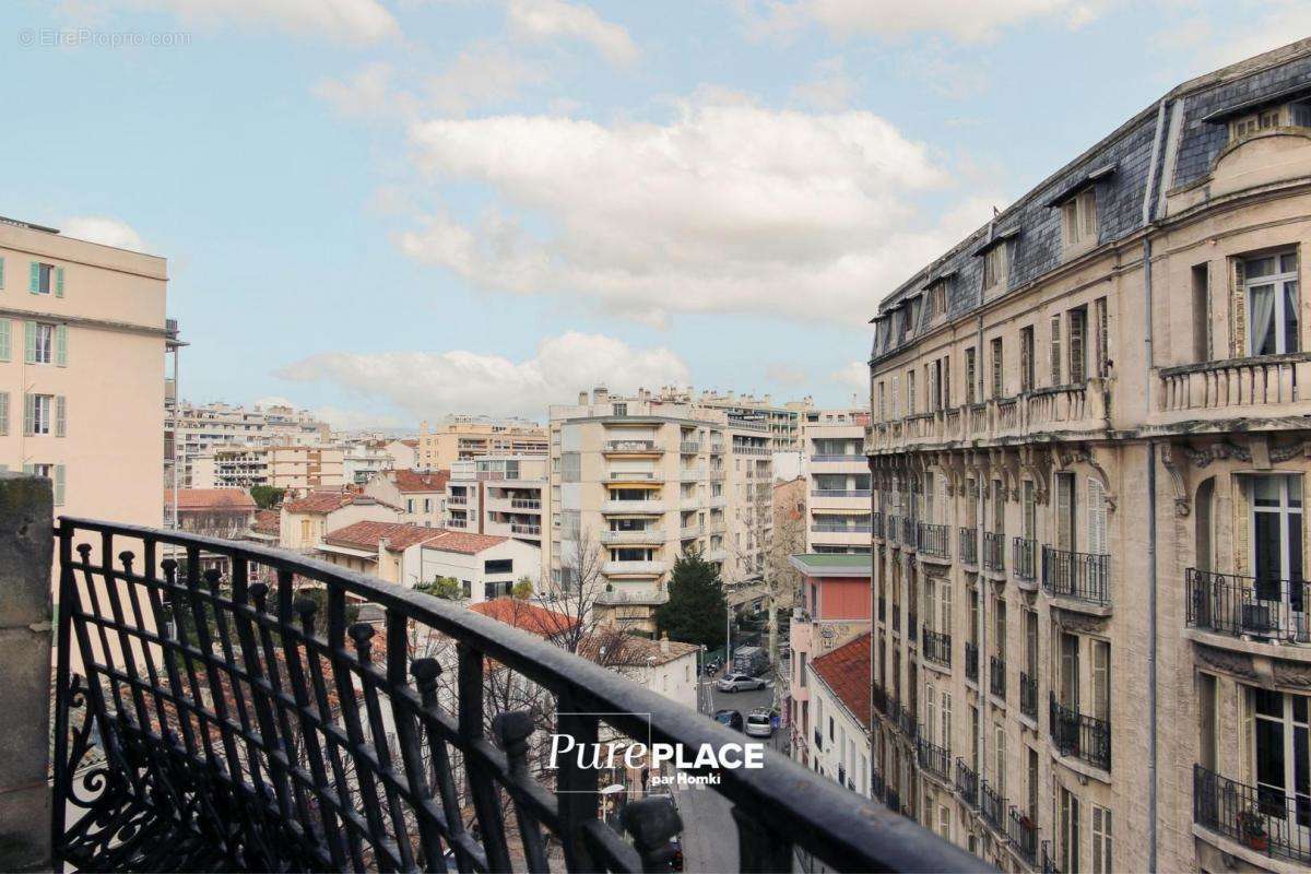 Appartement à MARSEILLE-8E