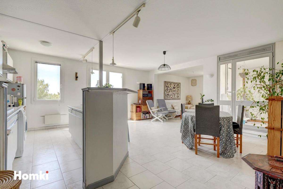 Appartement à MARSEILLE-8E