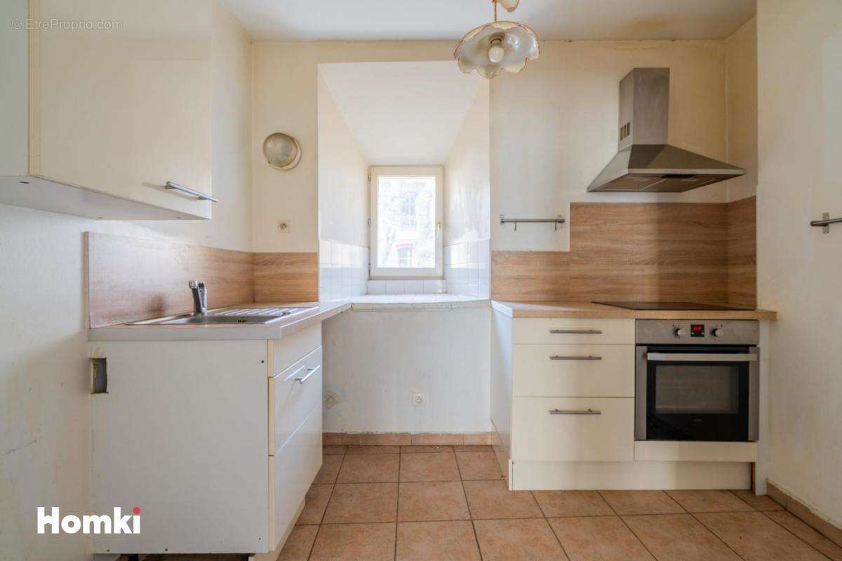 Appartement à MARSEILLE-2E