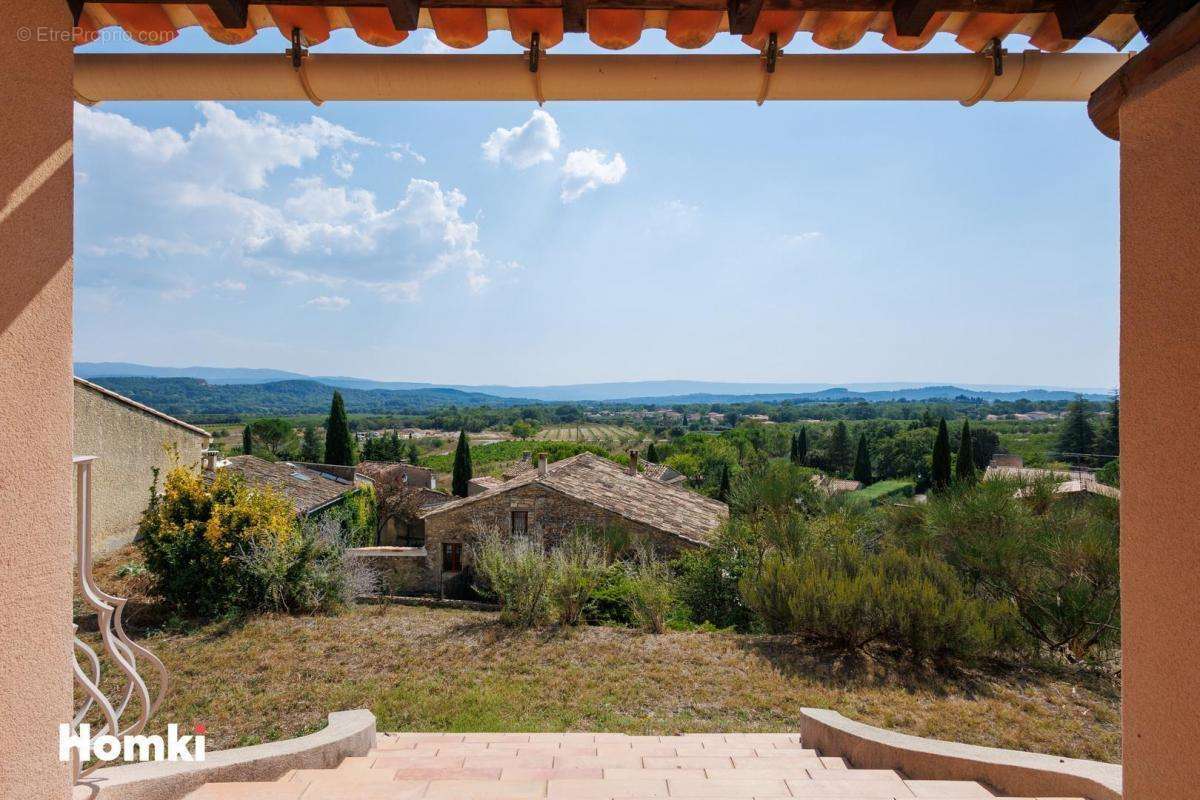 Maison à SAINT-SATURNIN-LES-APT