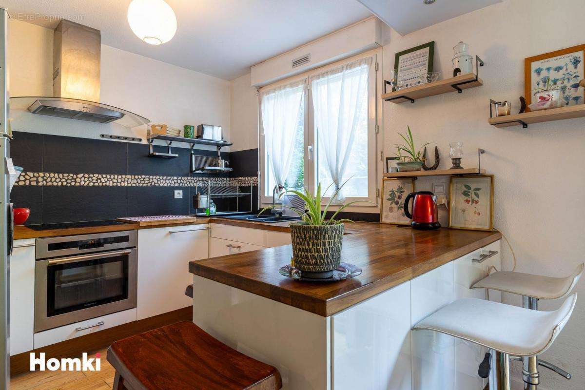 Appartement à MARSEILLE-9E