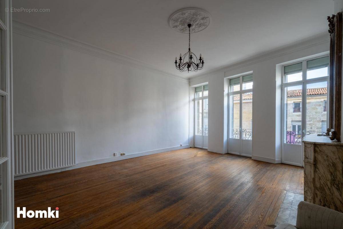 Appartement à BORDEAUX