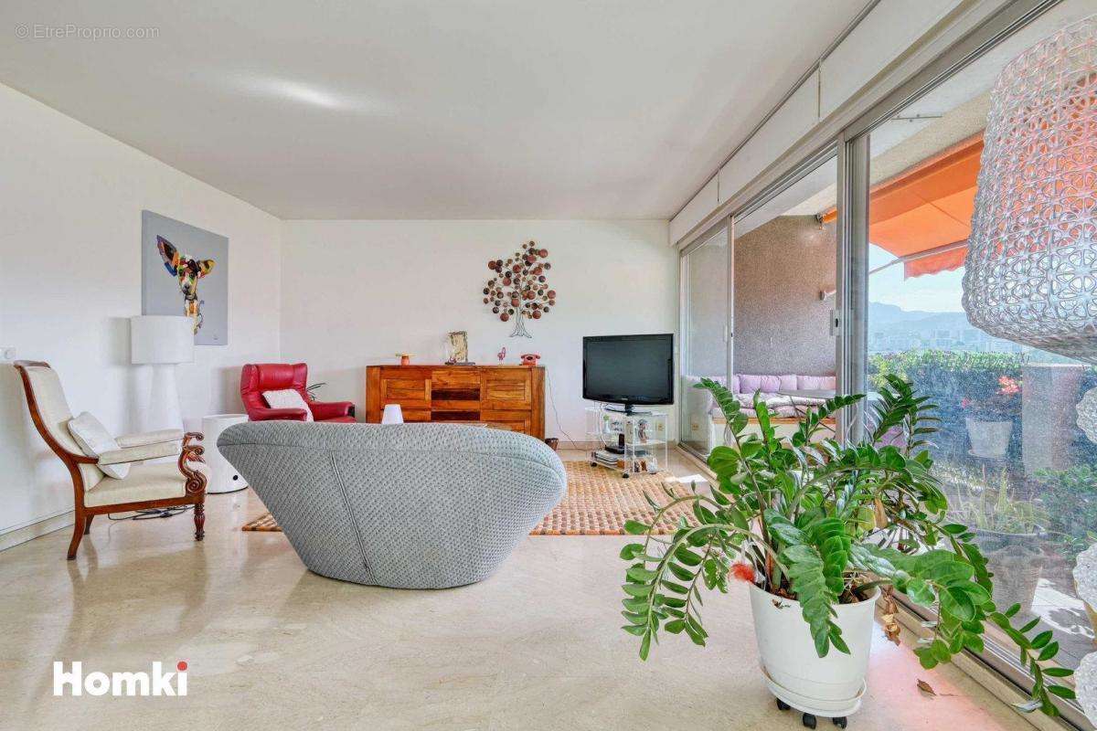 Appartement à MARSEILLE-8E