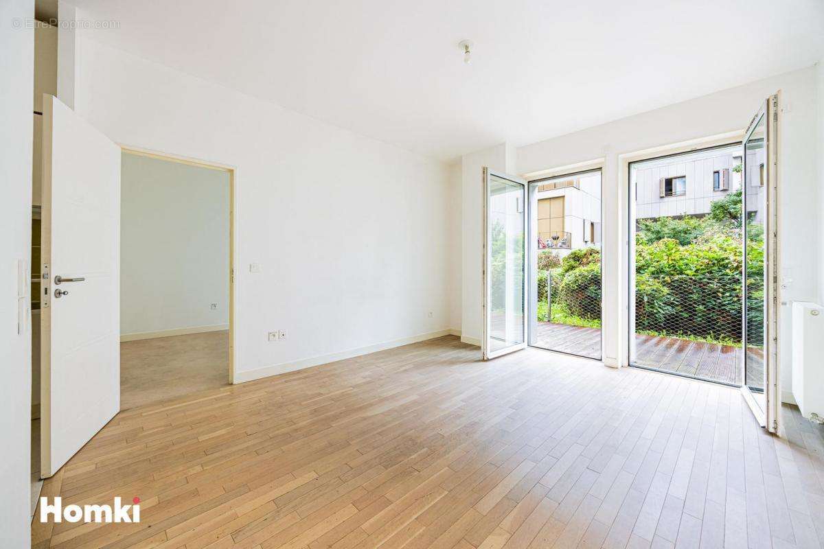 Appartement à PARIS-19E