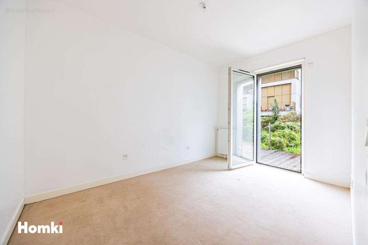 Appartement à PARIS-19E