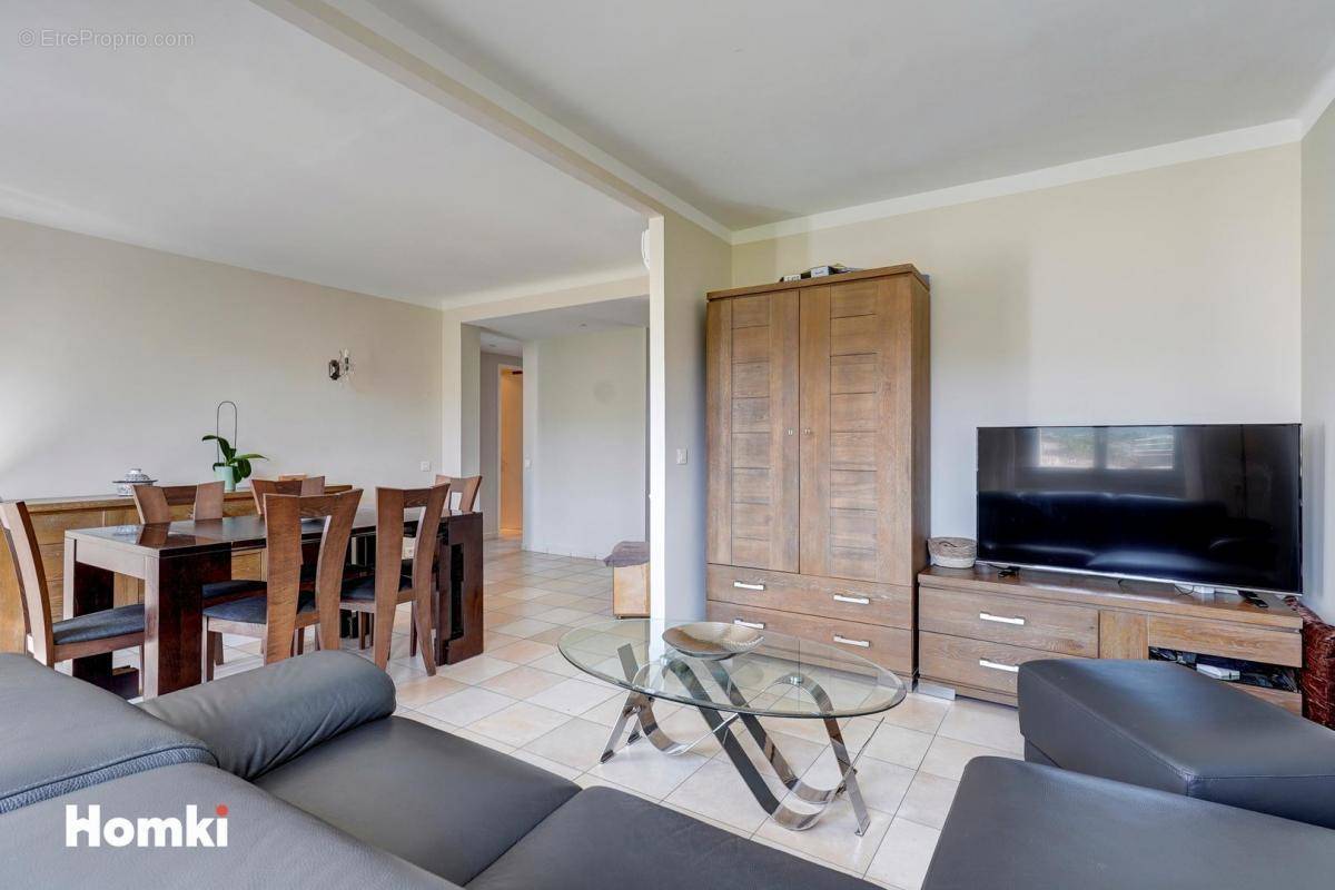 Appartement à MARSEILLE-8E