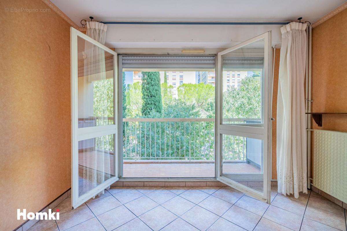 Appartement à MARSEILLE-10E