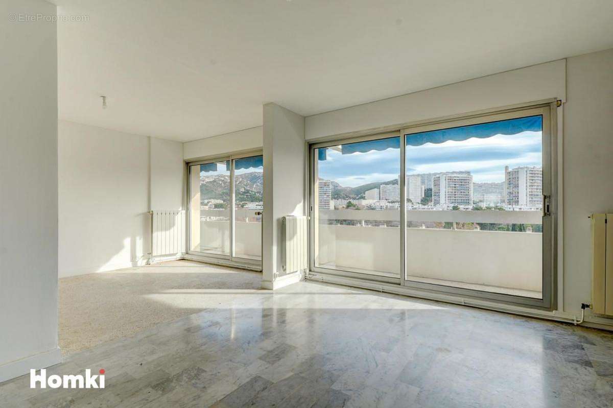 Appartement à MARSEILLE-9E