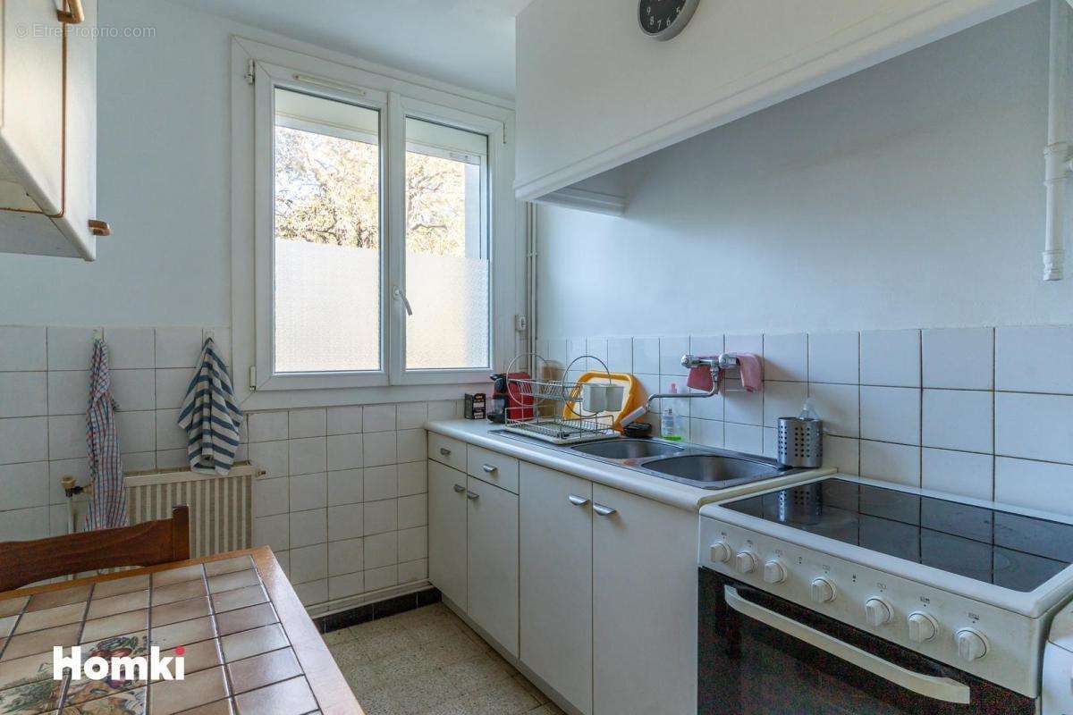 Appartement à MARSEILLE-9E