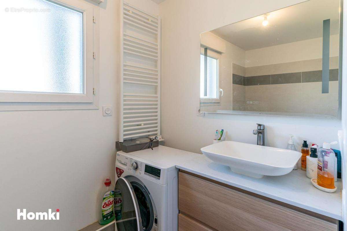 Appartement à MARSEILLE-13E