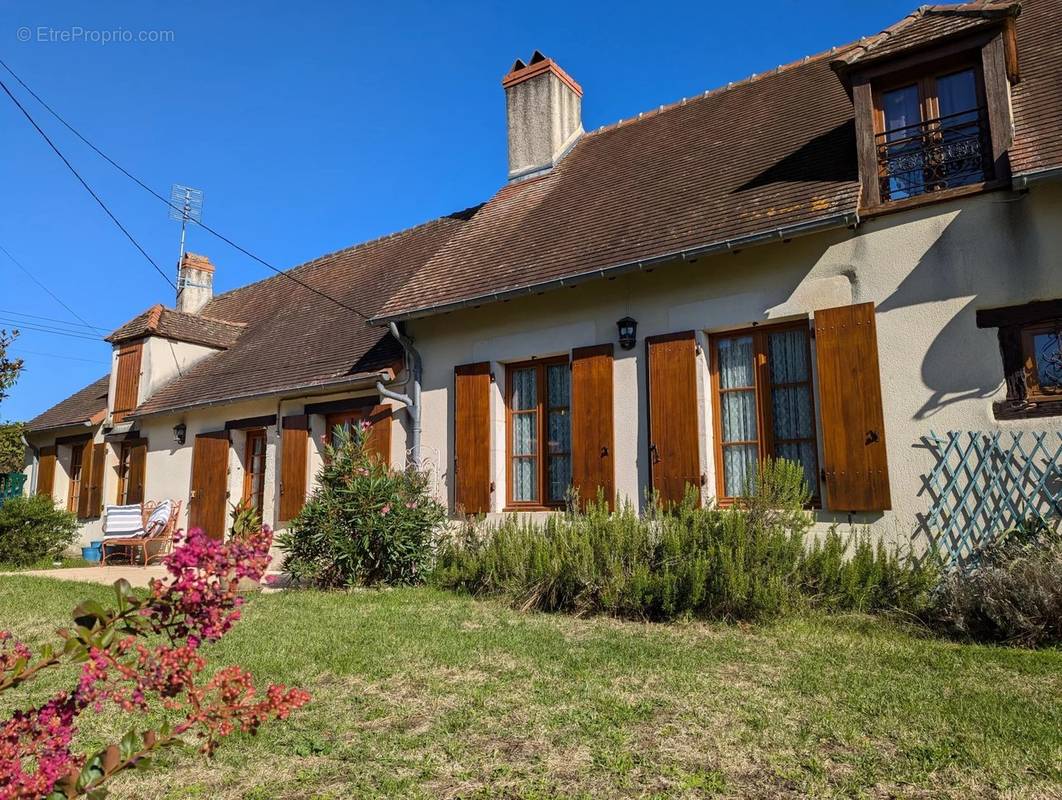 Maison à BRIGUEIL-LE-CHANTRE