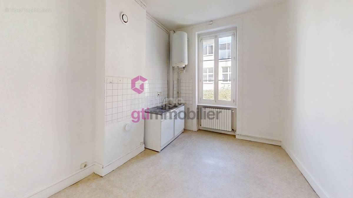 Appartement à DUNIERES