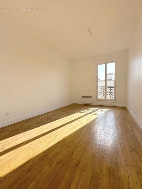 Appartement à PARIS-20E