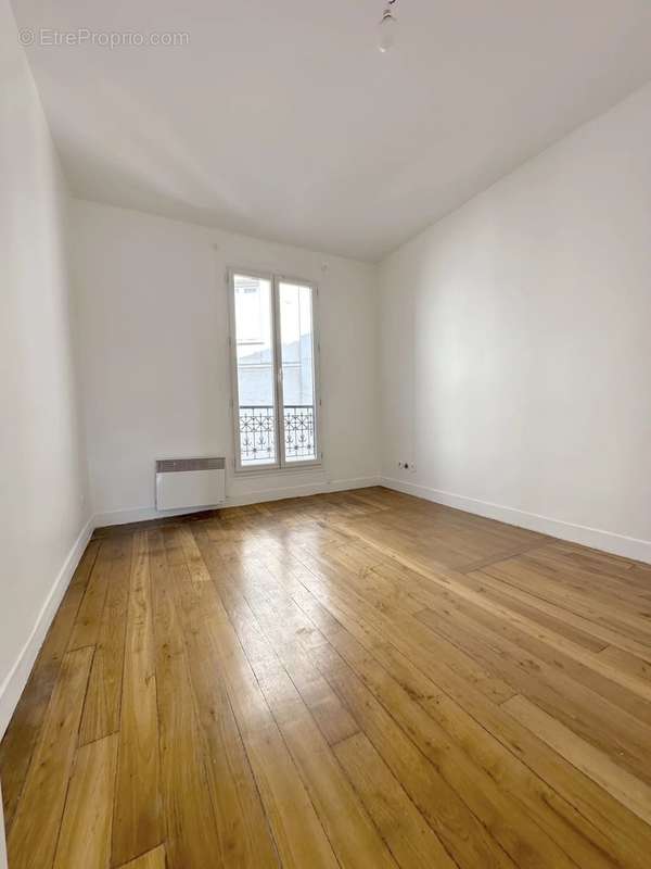 Appartement à PARIS-20E