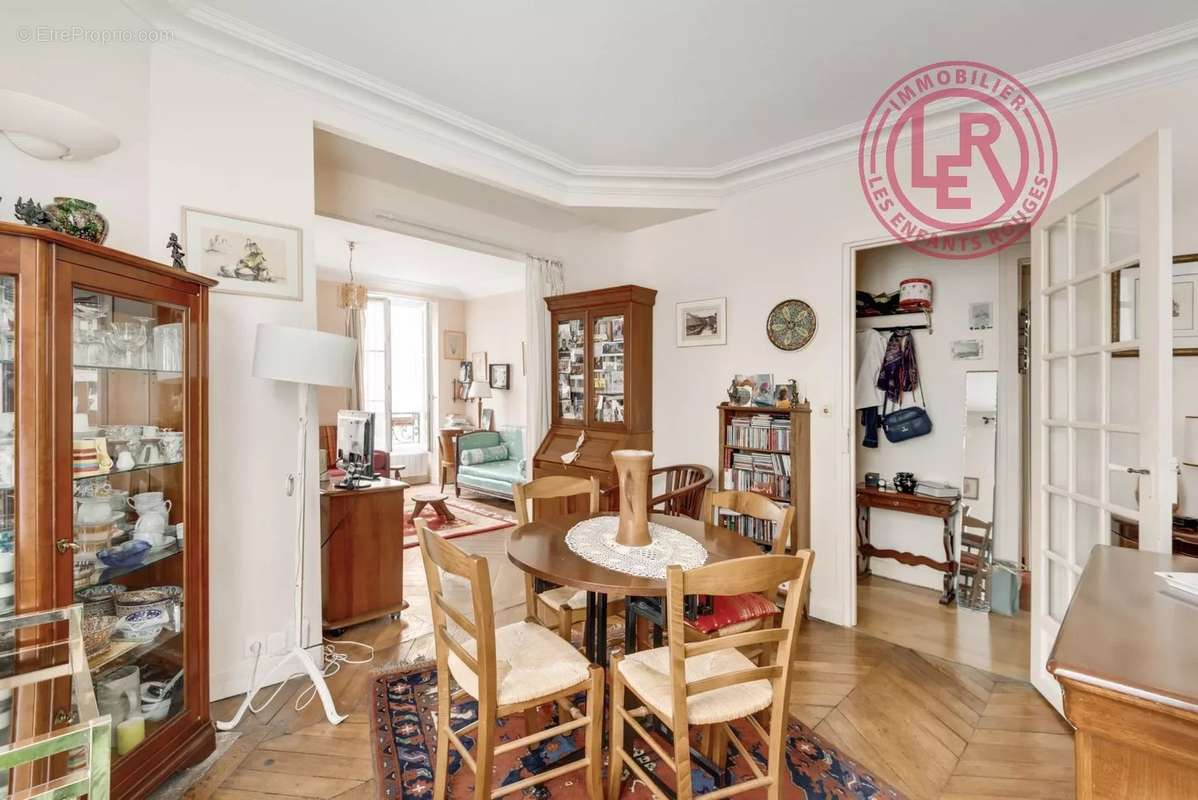 Appartement à PARIS-11E