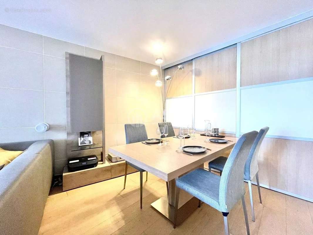 Appartement à COURBEVOIE