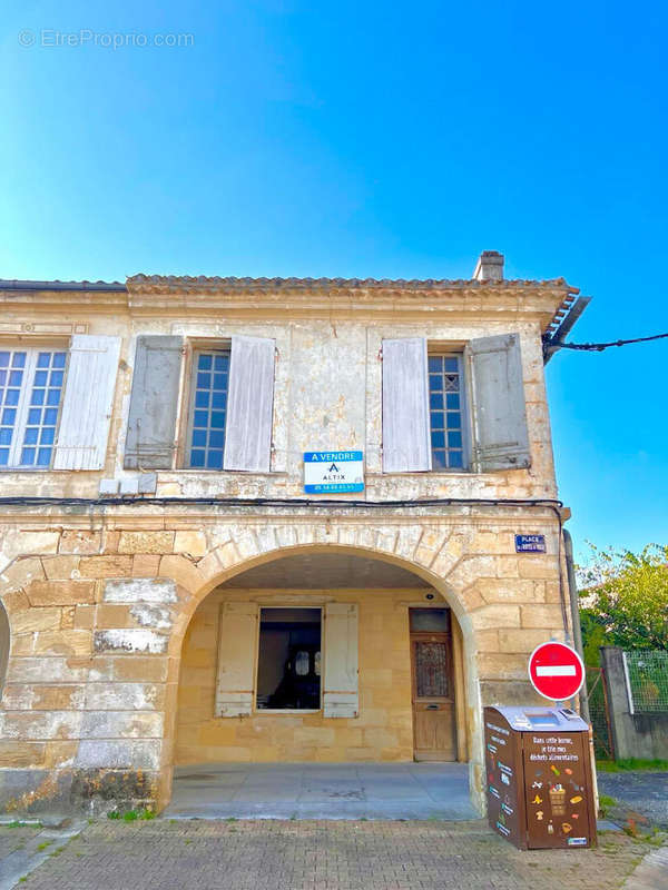 Maison à SAINT-LOUBES