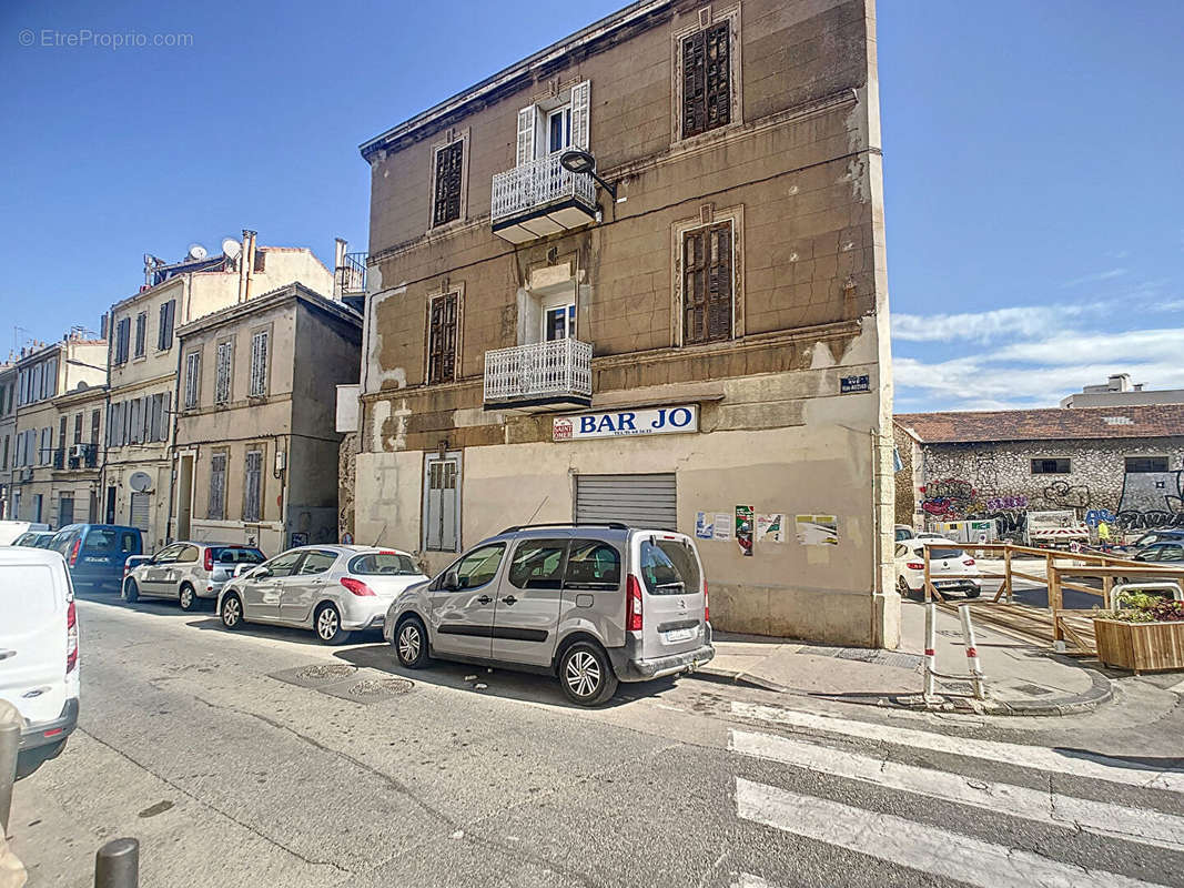 Appartement à MARSEILLE-3E