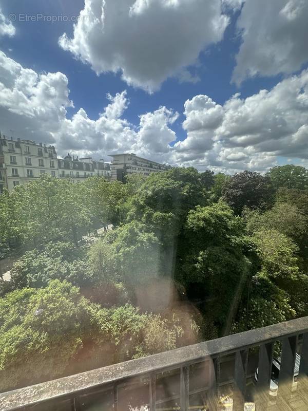 Appartement à PARIS-19E