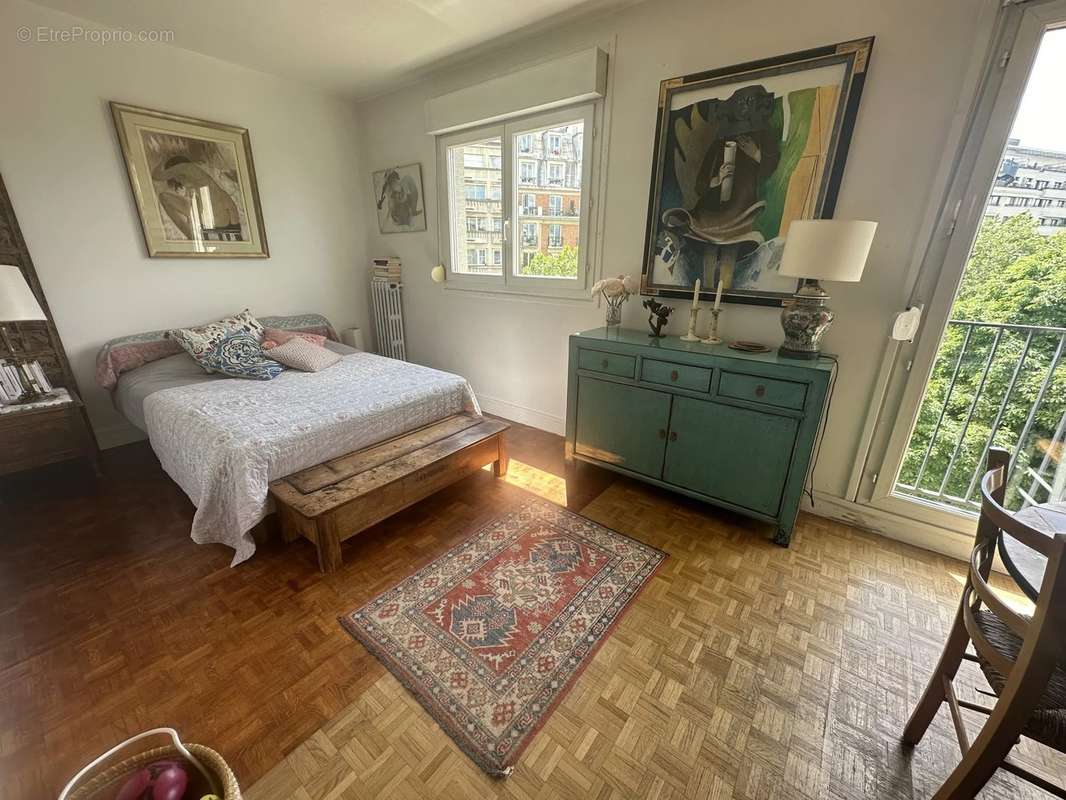 Appartement à PARIS-19E