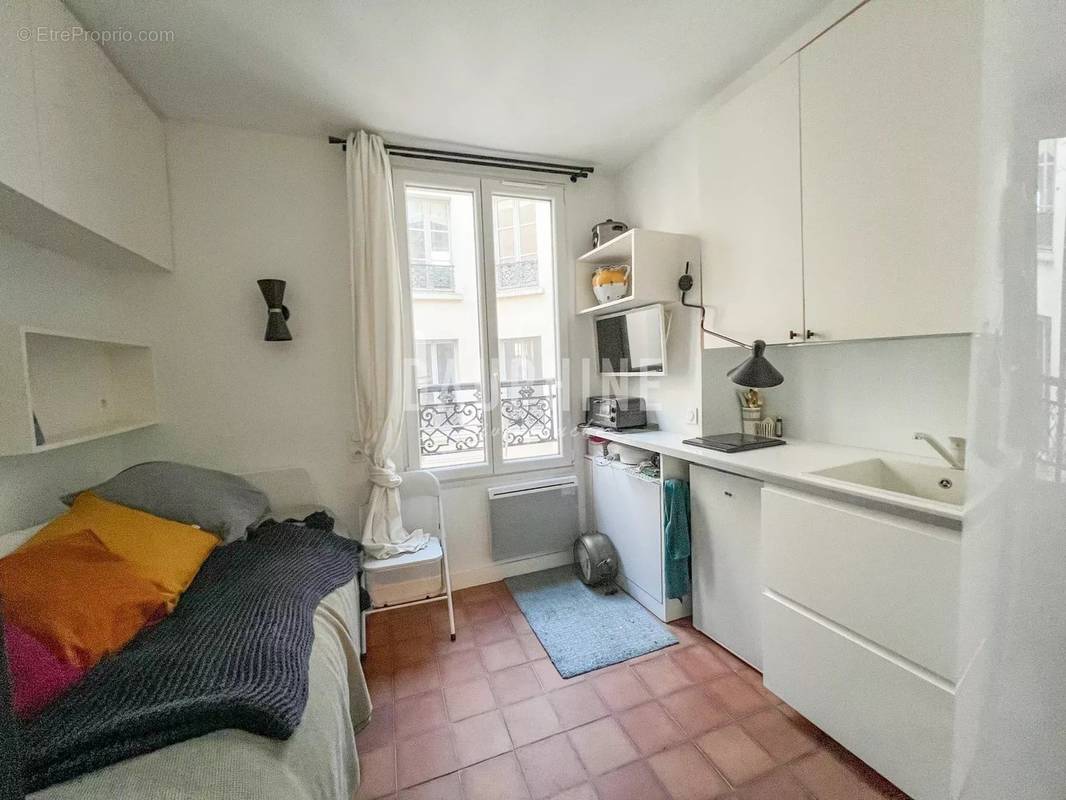 Appartement à PARIS-7E