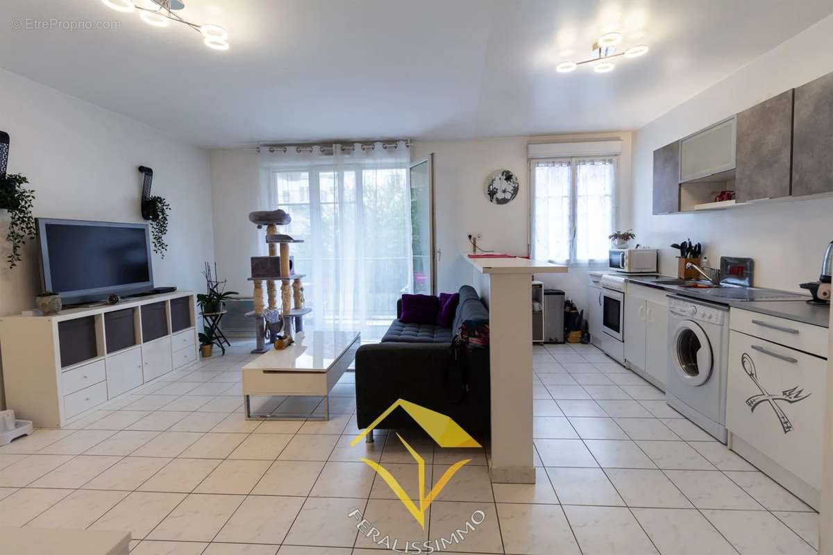 Appartement à VAUREAL