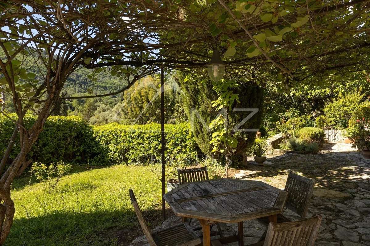 Maison à LE BAR-SUR-LOUP