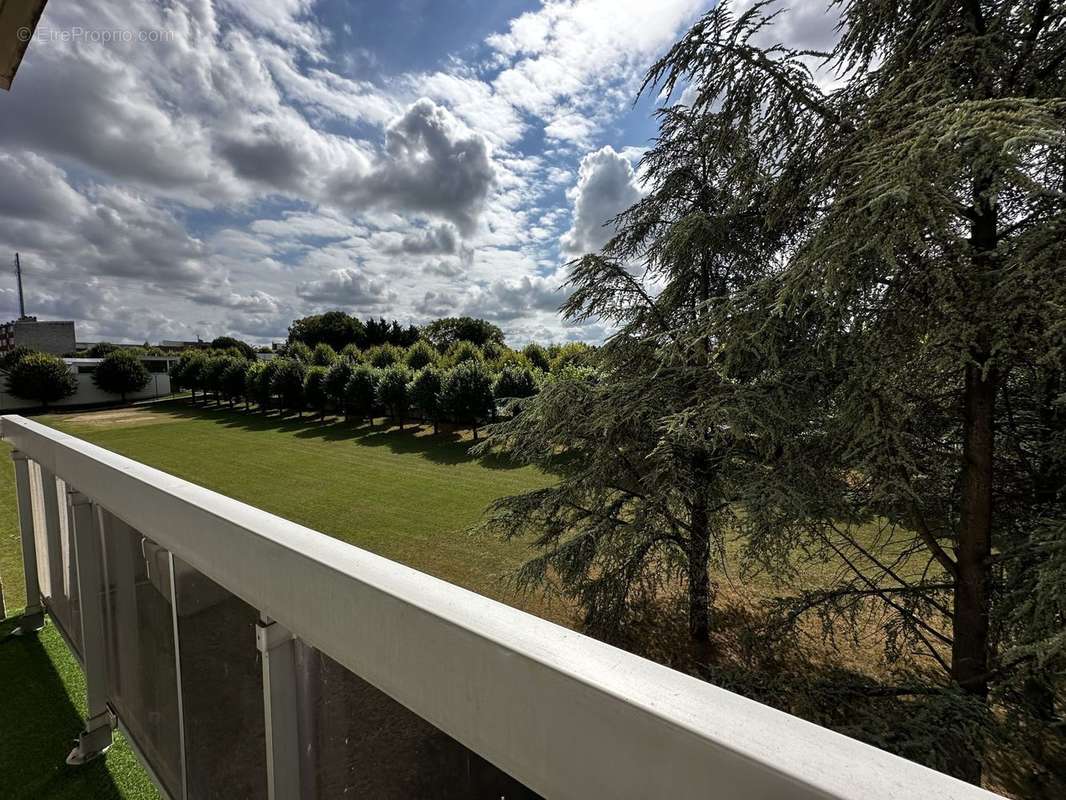 Appartement à TINQUEUX