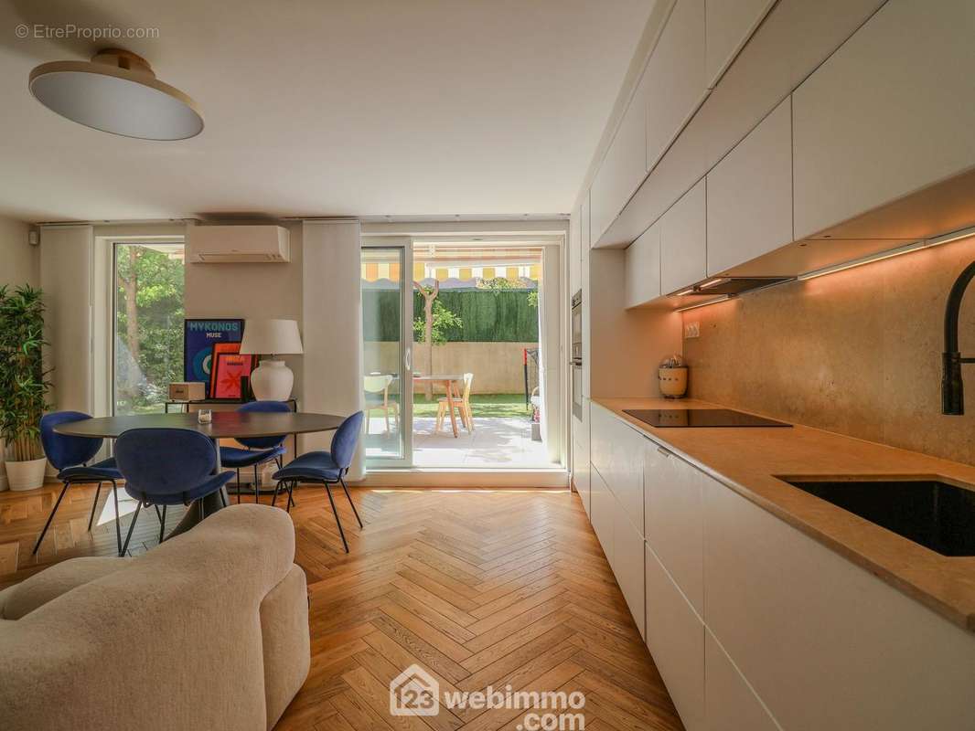 Appartement à MARSEILLE-9E