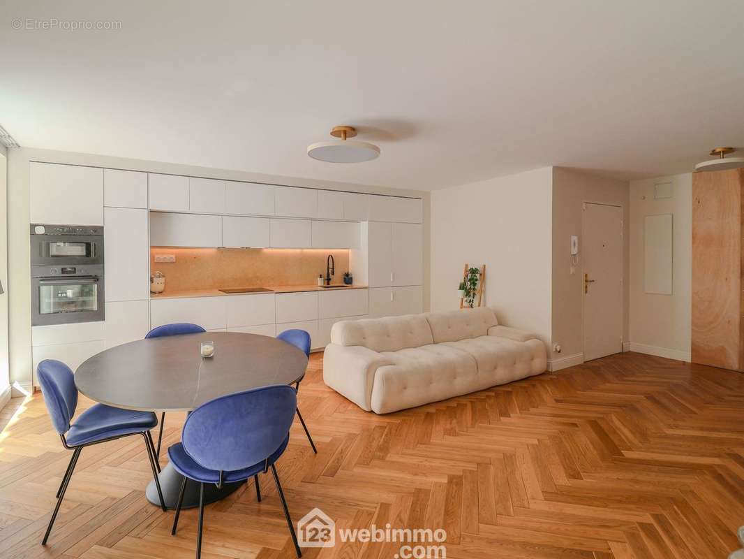 Appartement à MARSEILLE-9E